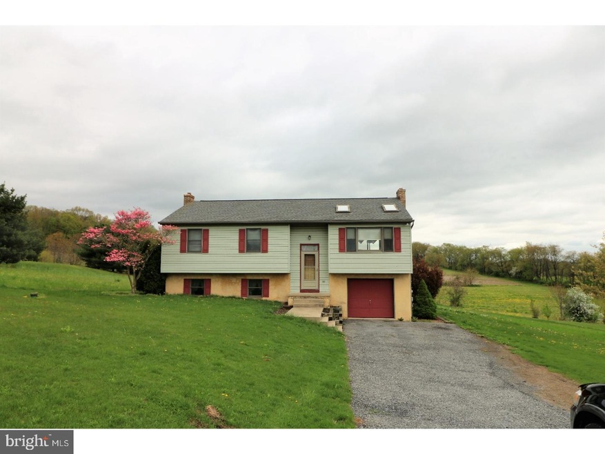 252 Focht Ln, Hamburg, PA 19526 - photo 1