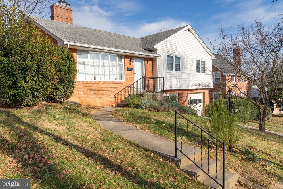 512 Barr Ave, Winchester, VA 22601 - photo 1