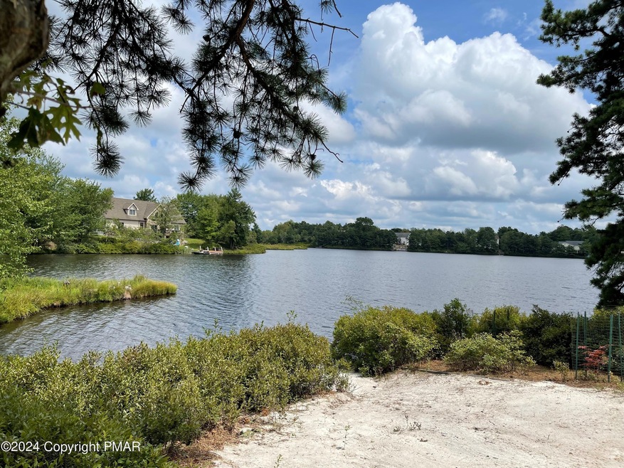 1215 Coyote Ct, Long Pond, PA 18334 - photo 1