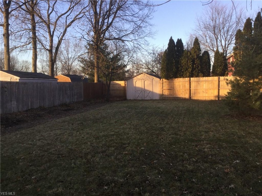 670 Rowelyn Ave, Sheffield Lake, OH 44054 - photo 1