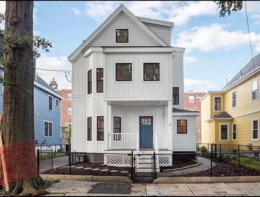 10 Van Norden St unit 1, Cambridge, MA 02140 - photo 1