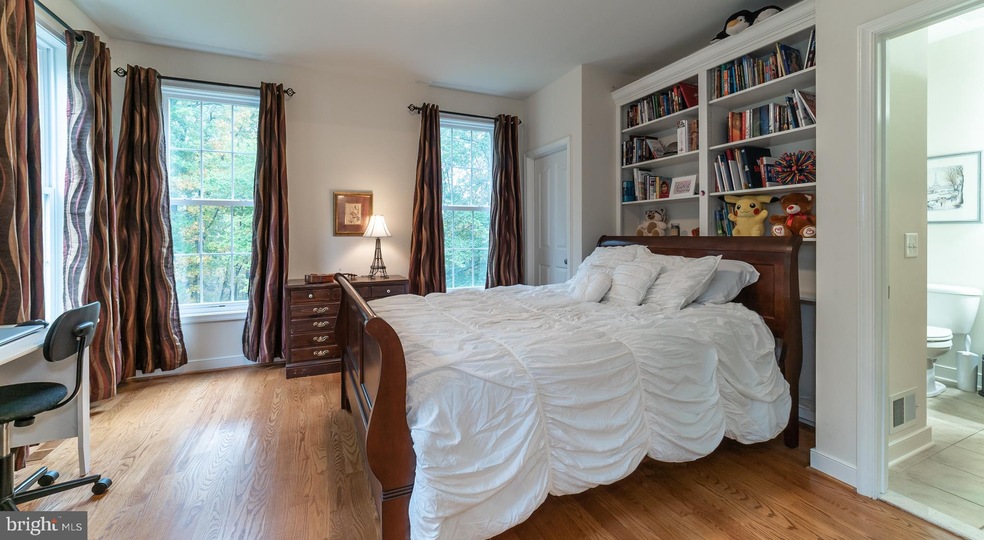 404 Count Generals Woods Rd, Gambrills, MD 21054 - photo 1