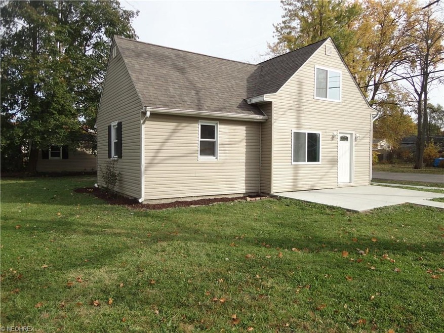 693 Alameda Ave, Sheffield Lake, OH 44054 - photo 1