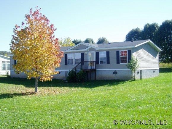 70 Lamonda Dr, Hendersonville, NC 28792 - photo 1