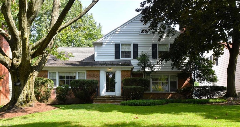 Welcome to 22561 Rye Rd. Shaker Heights OH 44122