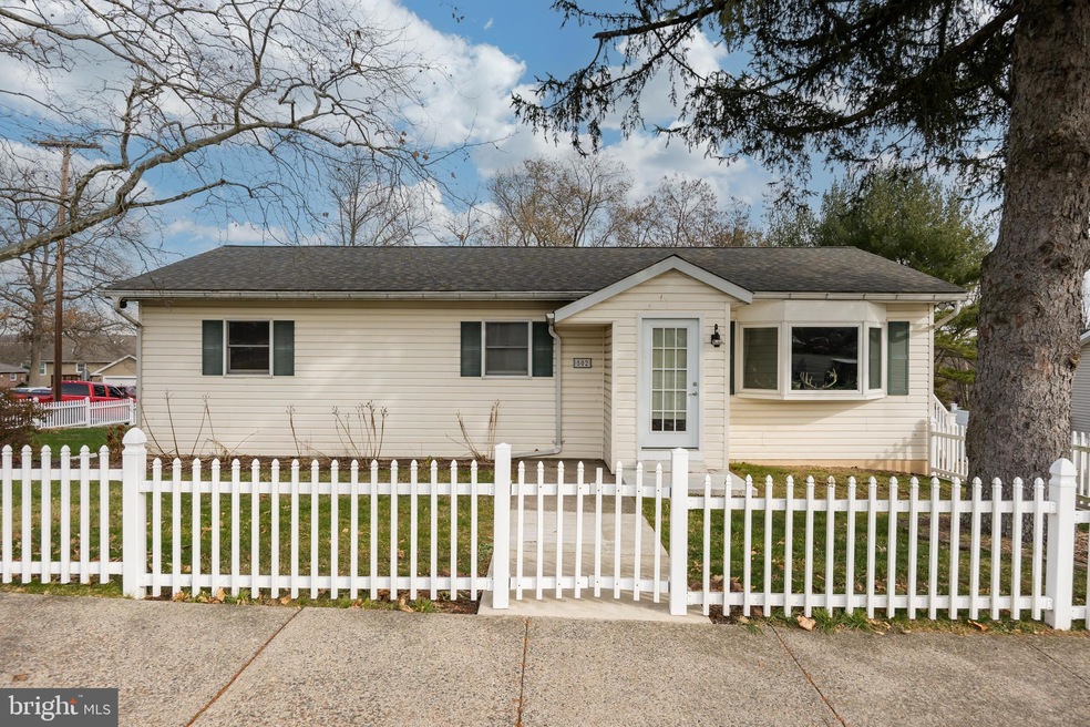 502 Penn St, Pennsburg, PA 18073 - photo 1