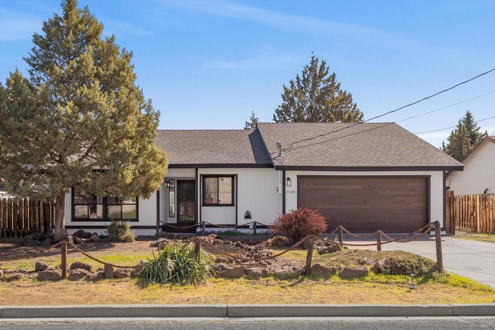 1530 SW 21st Place, Redmond, OR 97756 - photo 1