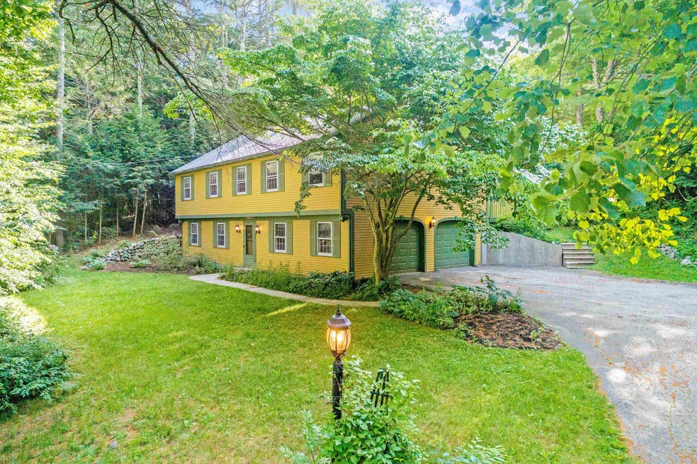 82 Wire Rd, MerriMacK, NH 03054 - photo 1