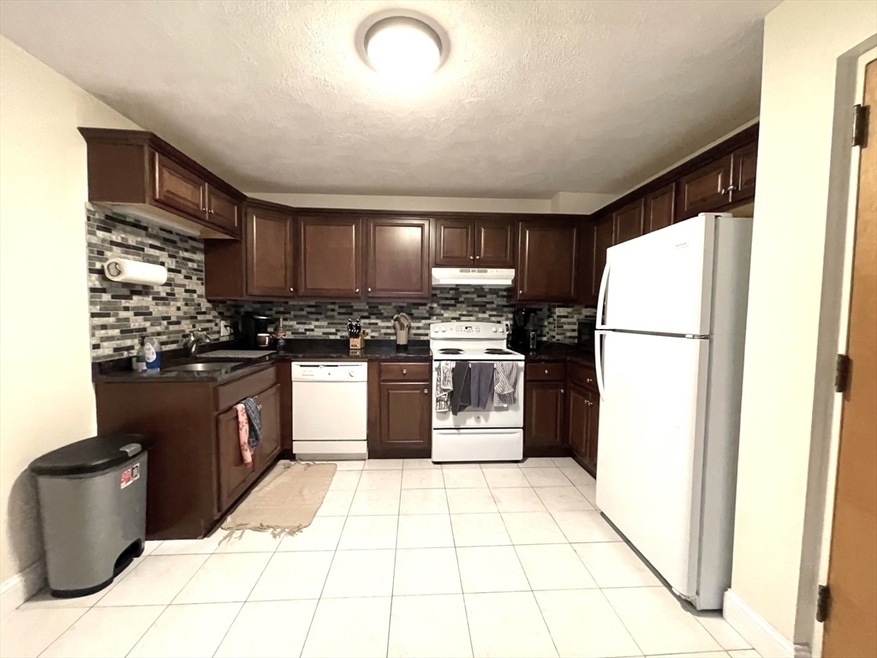 6 Mclean Place unit 7, Cambridge, MA 02140 - photo 1