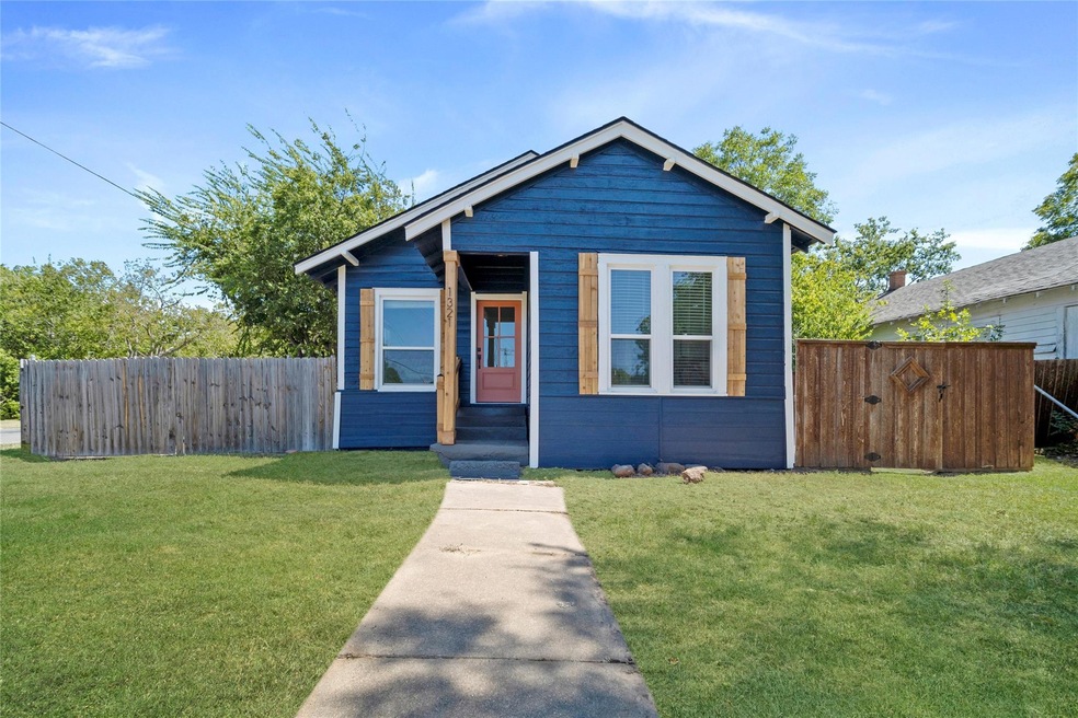 1321 N Ross Ave, Sherman, TX 75090 - photo 1