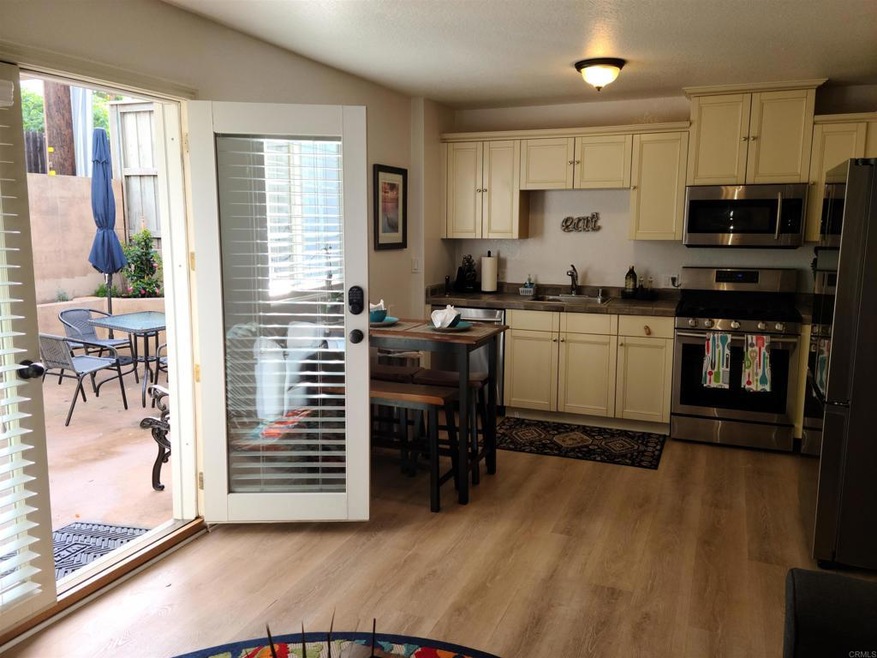 713 Dewitt Ave unit B, Encinitas, CA 92024 - photo 1