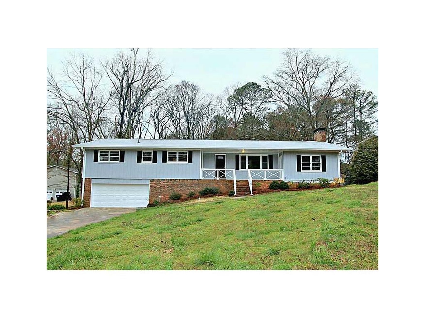 Exterior Front. Updated 4 bed/2 bath ranch in Mari