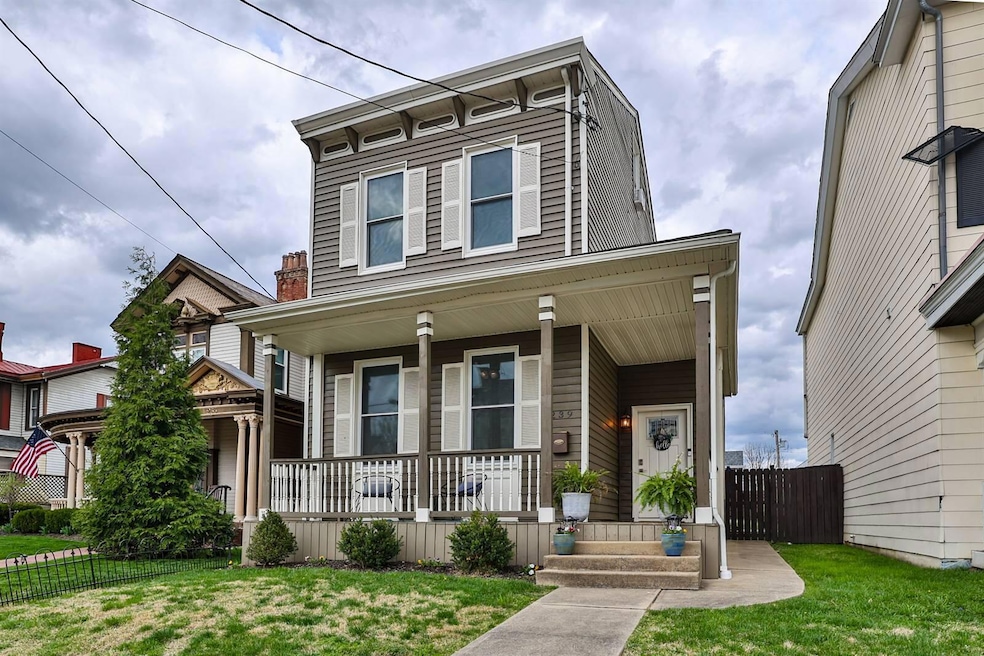 001-Exterior-Main