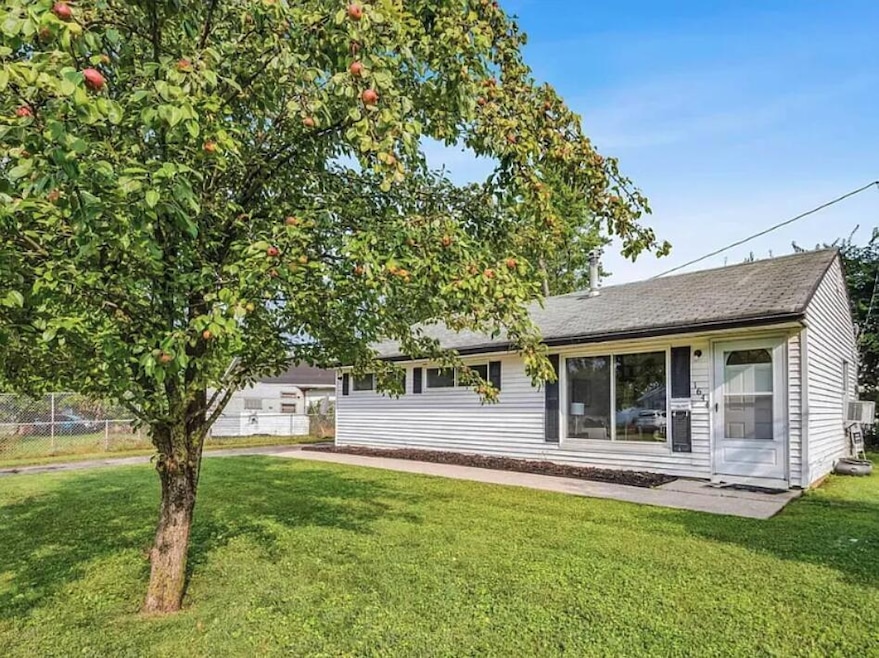 1644 Eastbrook Dr S, Columbus, OH 43223 - photo 1