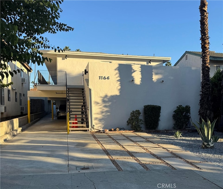 1164 Raymond Ave unit 2, Glendale, CA 91201 - photo 1