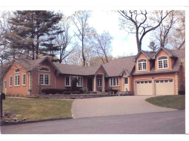 29 Rosewood Dr, New City, NY 10956 - photo 1