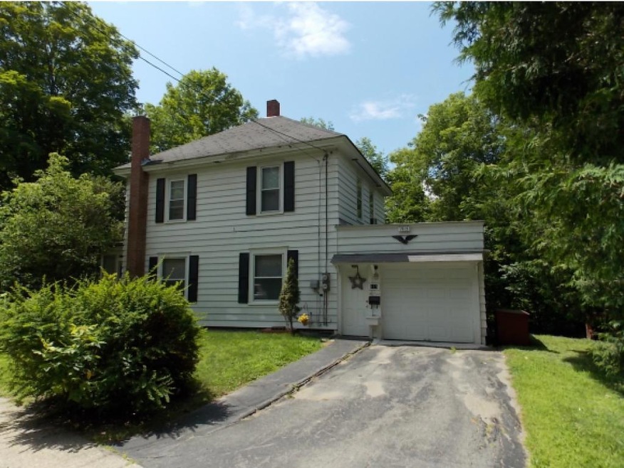 115 Green St, Saint Johnsbury, VT 05819 - photo 1