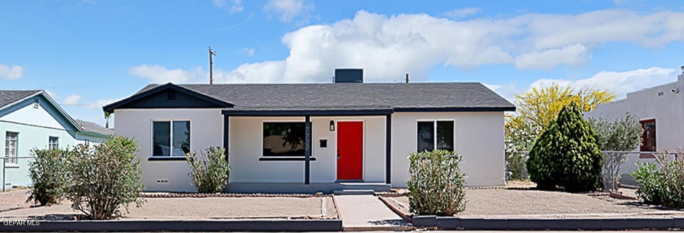 7739 Mazatlan Dr, El Paso, TX 79915 - photo 1