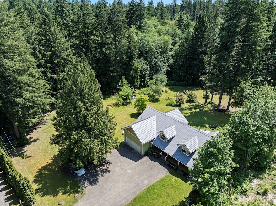 Sold $979,900 • Co-Listing Agent