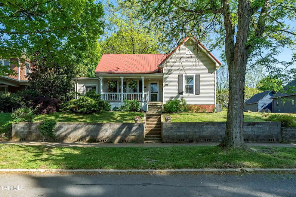 419 West Maple (2 of 57)