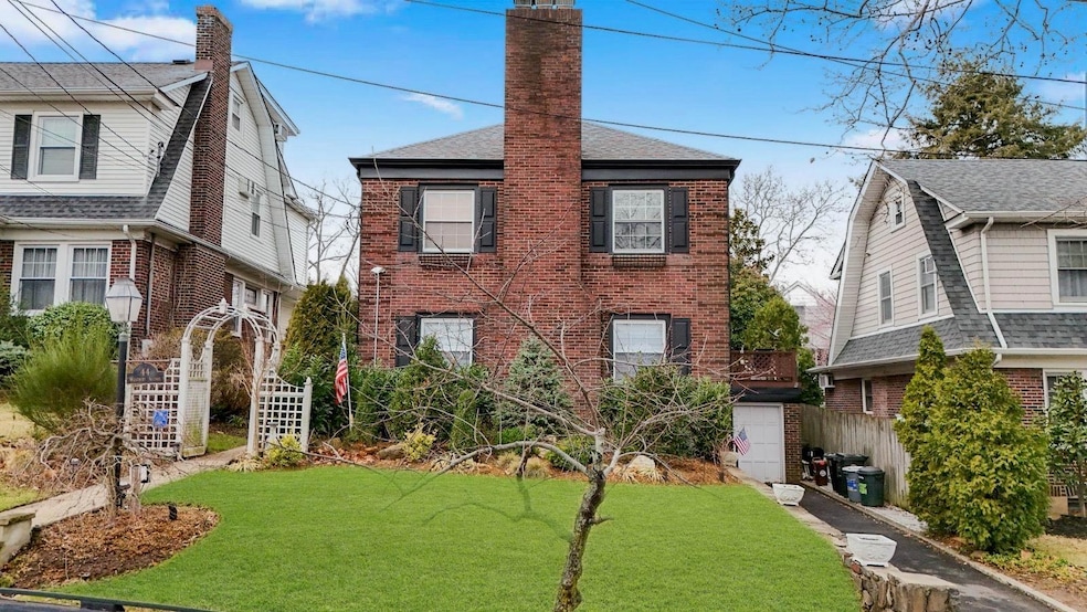 44 Westbury Ave, Staten Island, NY 10301 - photo 1