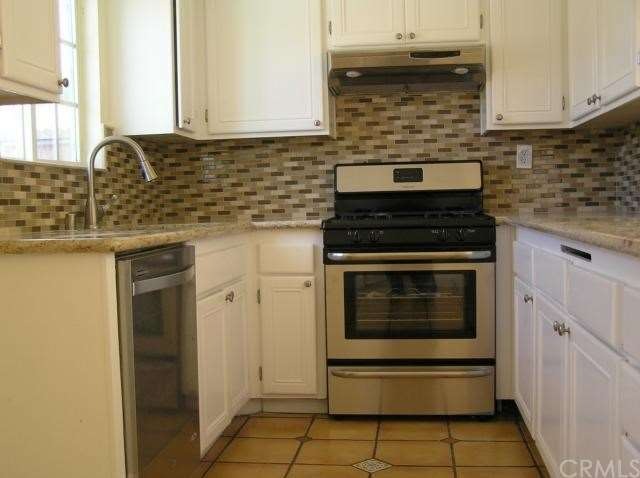 4245 Lennox Blvd unit B, Inglewood, CA 90304 - photo 1