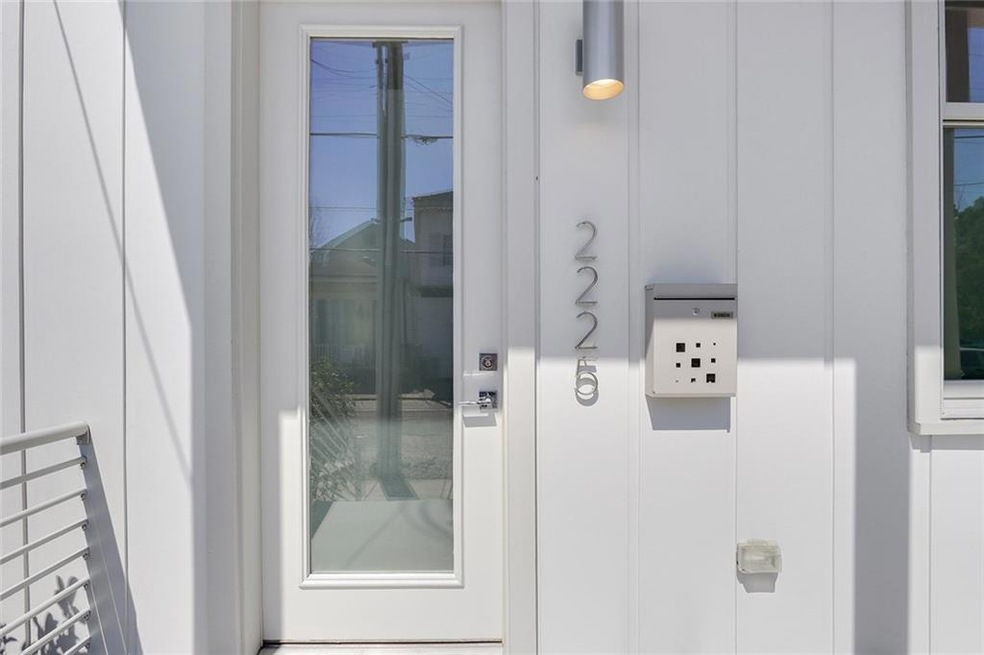 2225 St Thomas St unit 2225, New Orleans, LA 70130 - photo 1