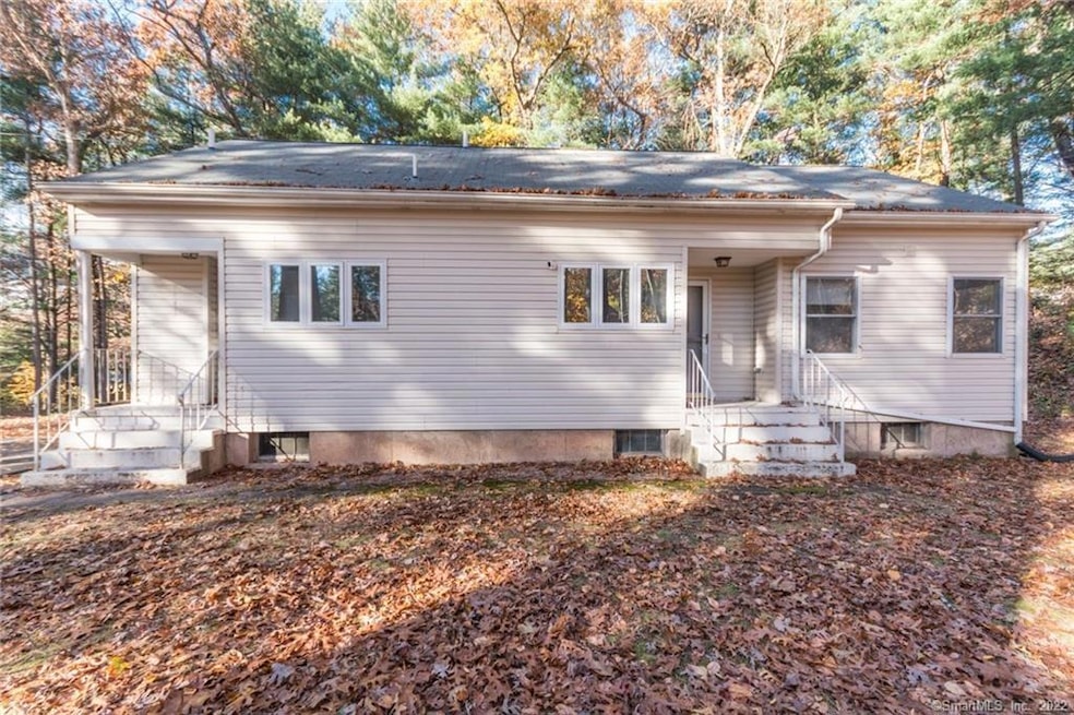 634 Oakwood Dr, Glastonbury, CT 06033 - photo 1