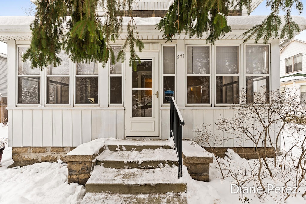 271 E 16th St, Holland, MI 49423 - photo 1