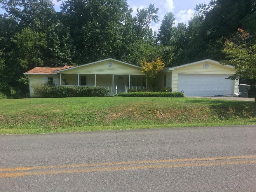 3804 Edwards Cir SE, Dalton, GA 30721 - photo 1