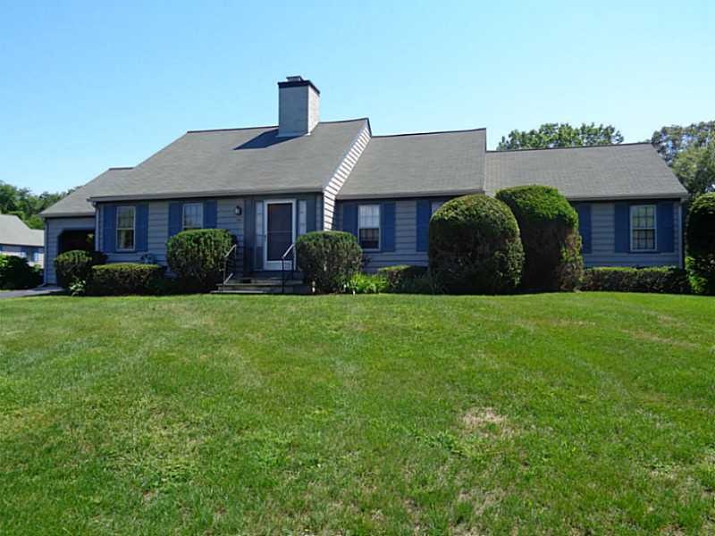 22 Hamilton Gate Ct unit 22, North Kingstown, RI 02852 - photo 1
