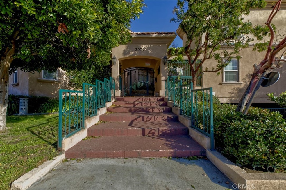 3974 Pennsylvania Ave unit 112, La Crescenta, CA 91214 - photo 1