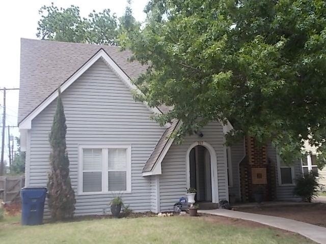 707 N 12th St, Duncan, OK 73533 - photo 1