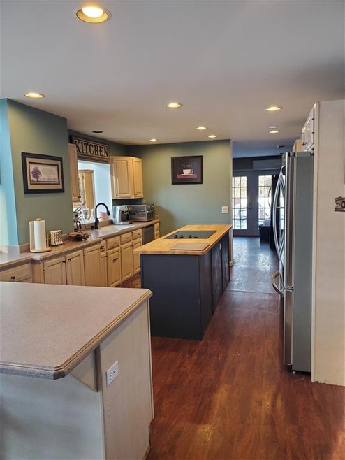 7641 Maple Grove Rd, Charlevoix, MI 49720 - photo 1