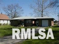 1618 Pekin St, Lincoln, IL 62656 - photo 1