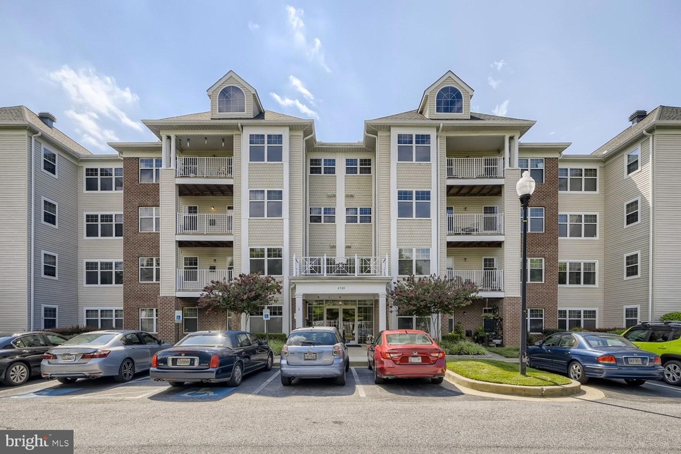 4500 Chaucer Way unit 301, Owings Mills, MD 21117 - photo 1