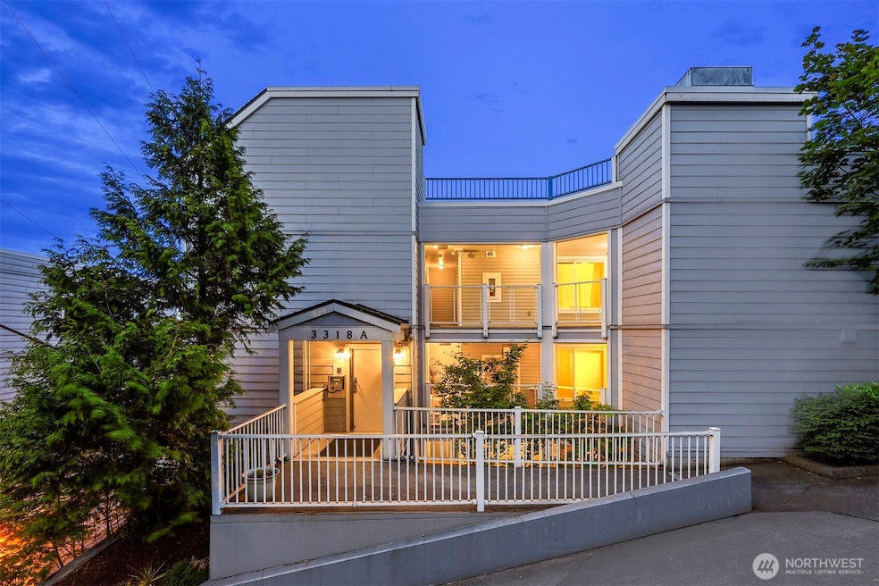 Harbor Place Condominium unit A502, Seattle, WA 98126 - photo 1