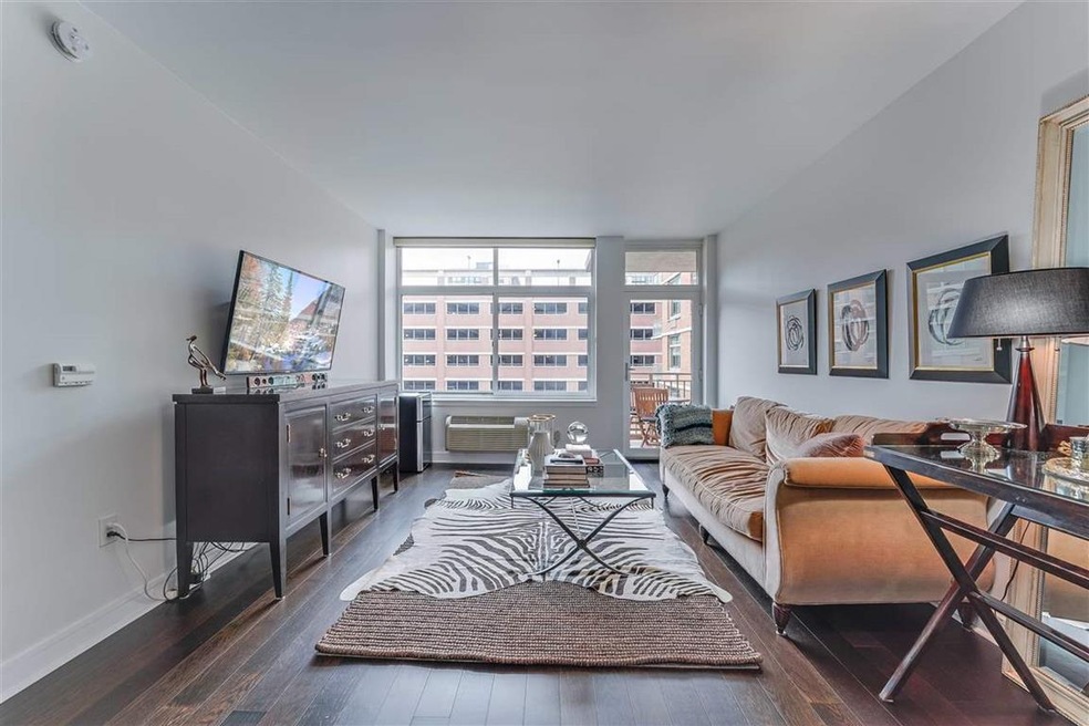 Sold $695,000 • Co-Listing Agent