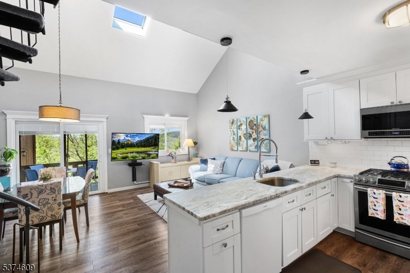 1 Attitash Dr unit 4, Vernon, NJ 07462 - photo 1