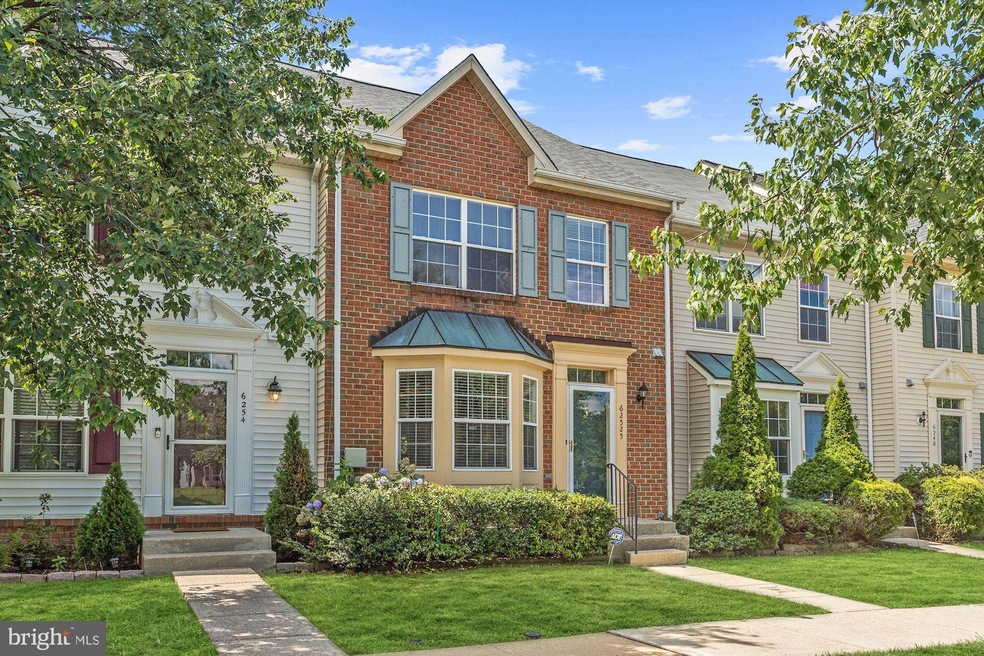 6252 Deep Earth Ln, Columbia, MD 21045 - photo 1