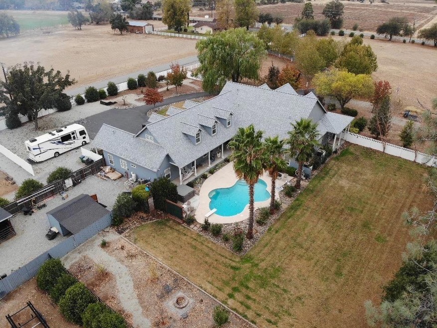 19550 Mockingbird Ln, Redding, CA 96002 - photo 1