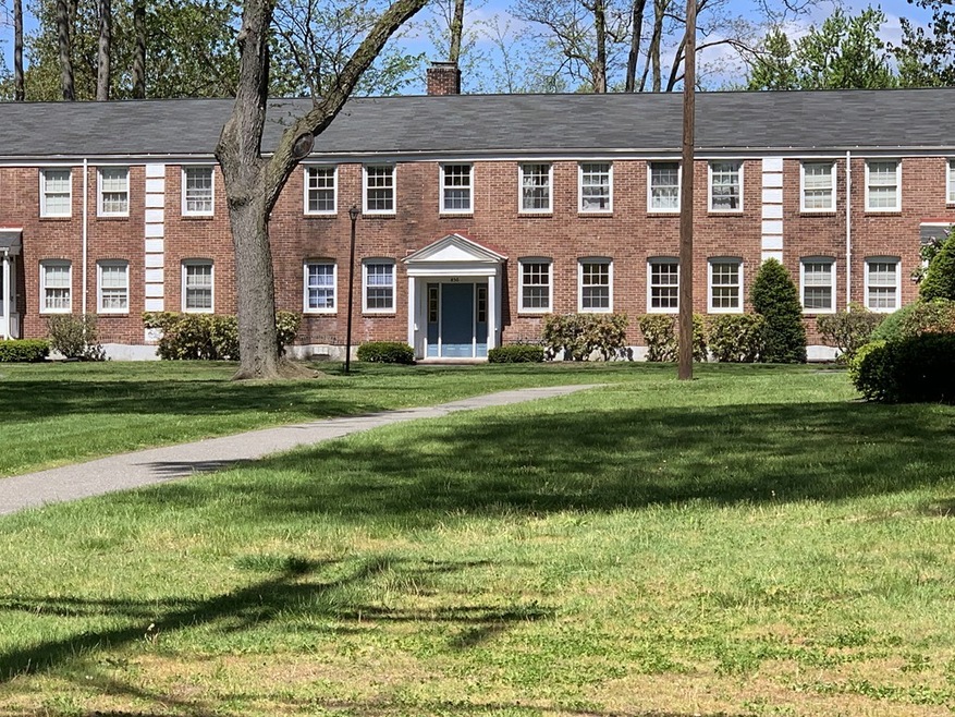 456 Cold unit 1B, West Springfield, MA 01089 - photo 1