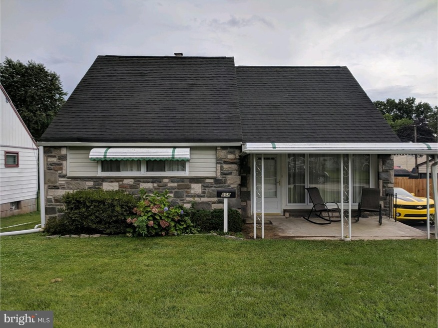 908 Hawthorne Ave, Secane, PA 19018 - photo 1