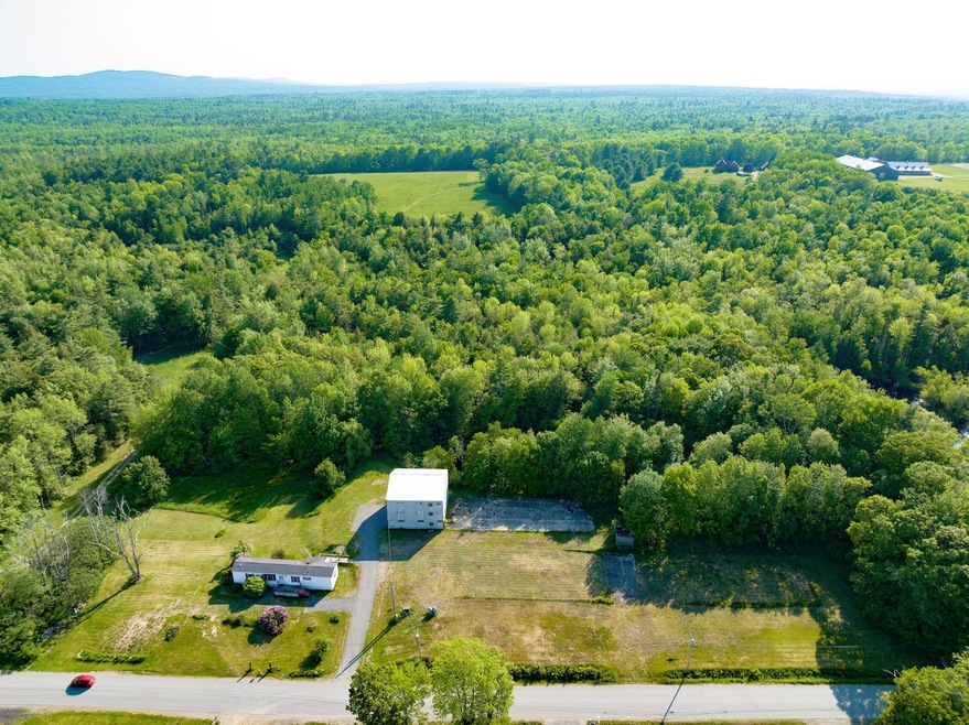 Mobile Home with Barn