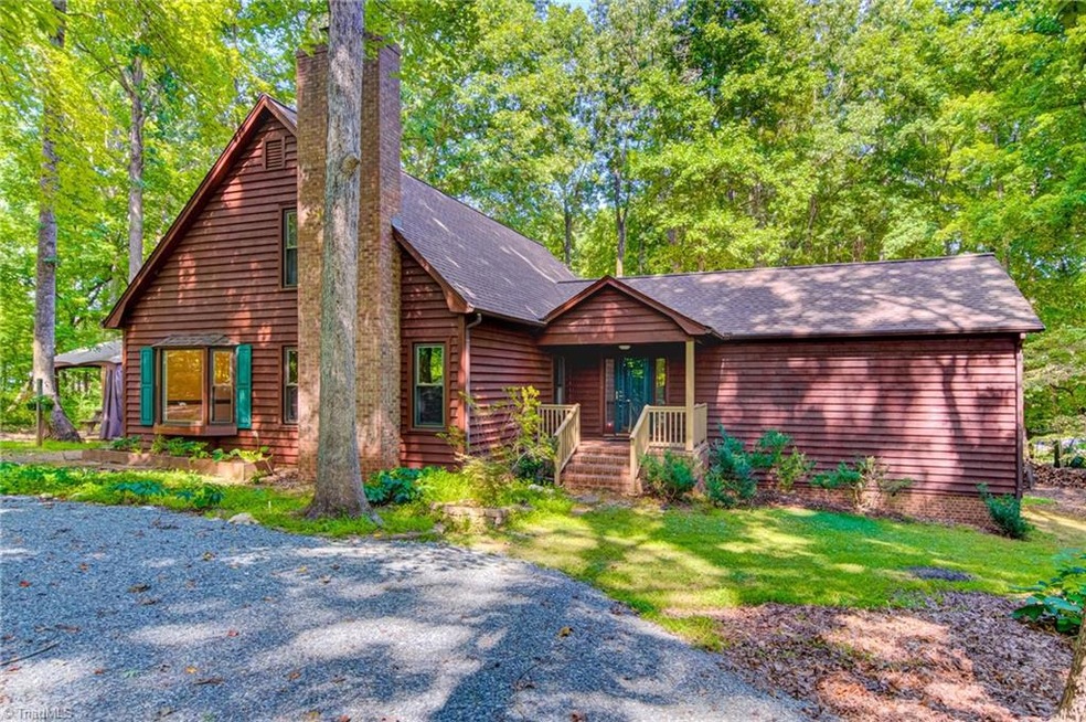 727 Laurel Dr, Asheboro, NC 27205 - photo 1