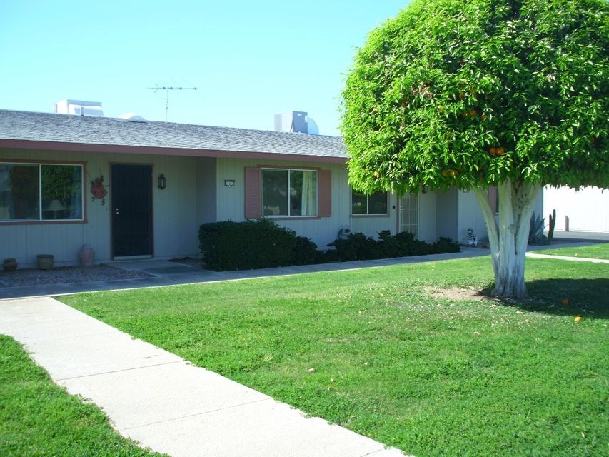 11117 W Desert Butte Dr unit 202, Sun City, AZ 85351 - photo 1