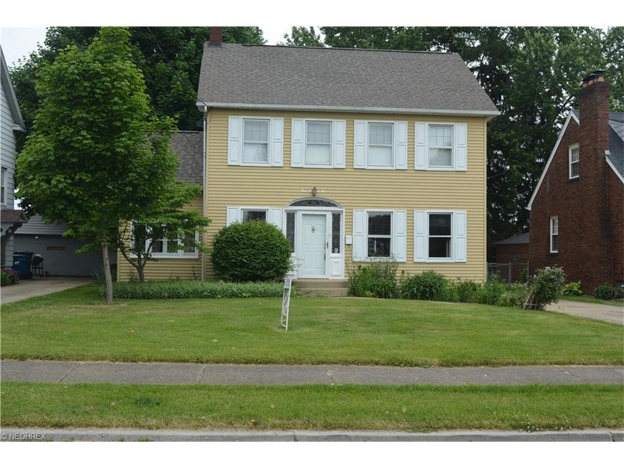 209 Como St, Struthers, OH 44471 - photo 1