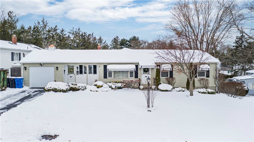 19 Leawood Dr, Cranston, RI 02920 - photo 1
