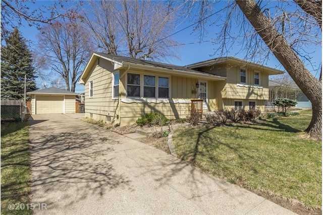 3923 Twana Dr, Des Moines, IA 50310 - photo 1