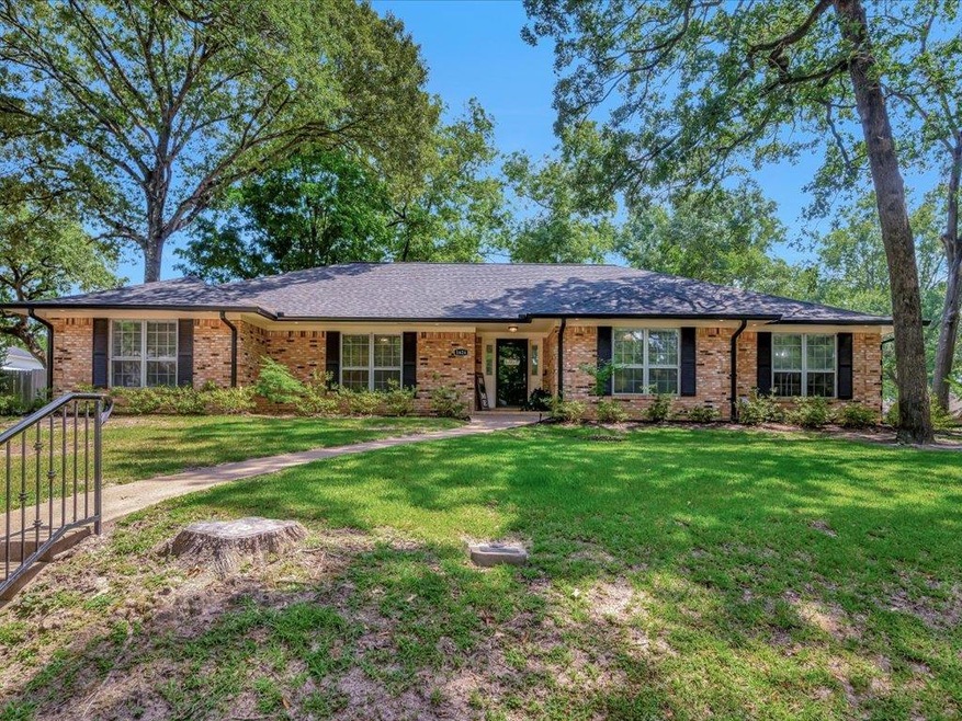 1624 Gardenbrook St, Nacogdoches, TX 75965 - photo 1